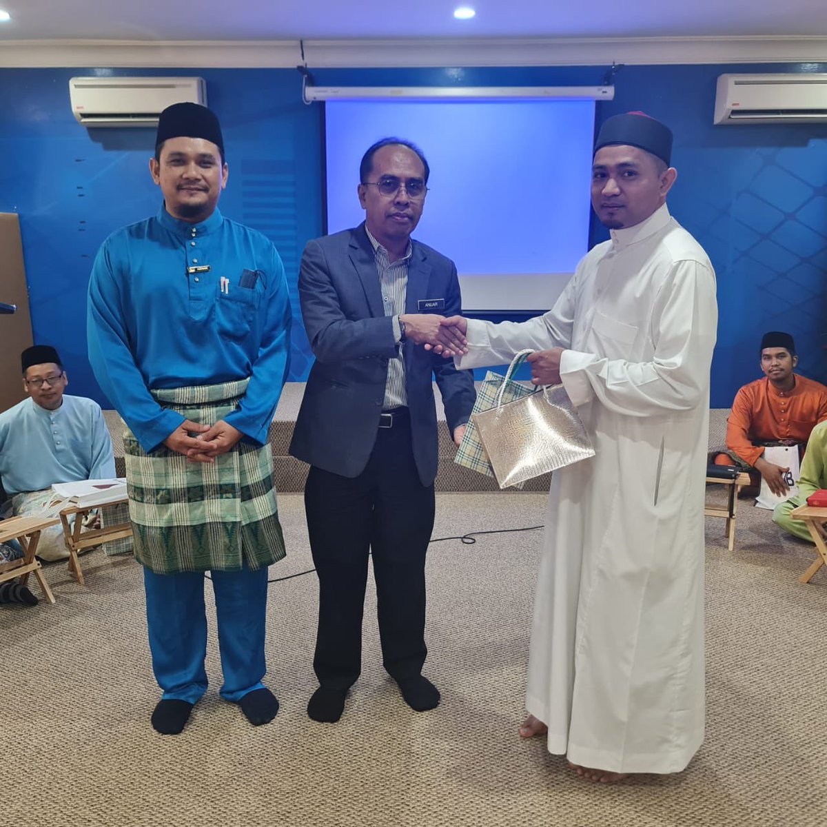 Cawangan Senggara Fasiliti Jalan (CSFJ) tweet media