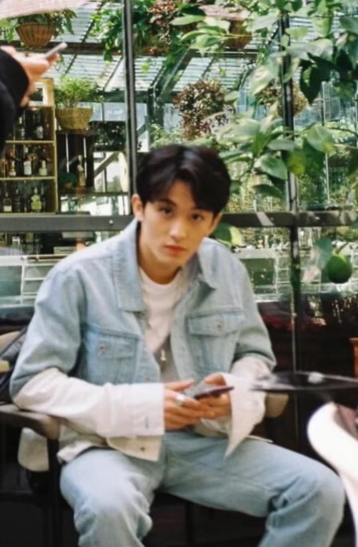 pathuetic's tweet image. Good Afrernoon.