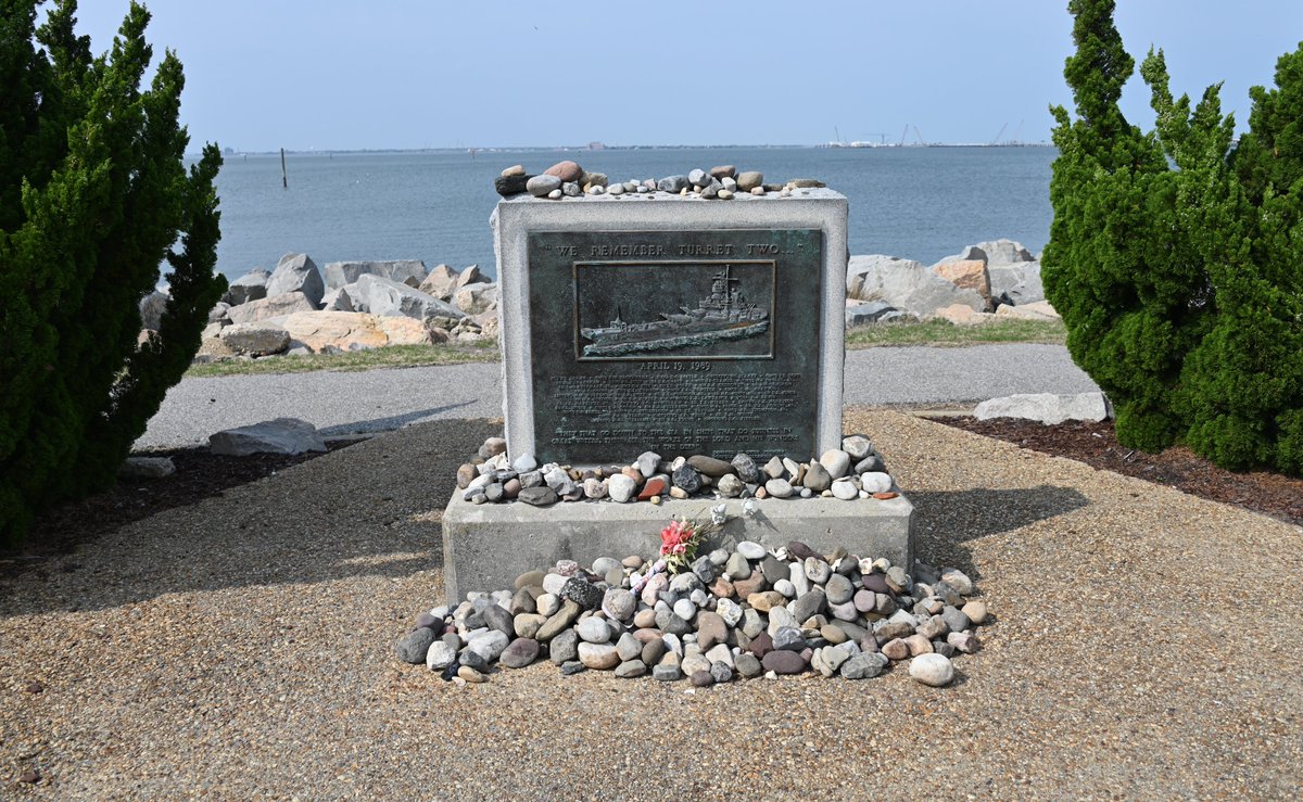 CavasShips's tweet photo. A memorial to those lost in the tragedy is on the shoreline of Naval Station Norfolk, Virginia, the IOWA's last homeport. These shots were taken 6 April 2023 https://t.co/b6i2EhfqBy