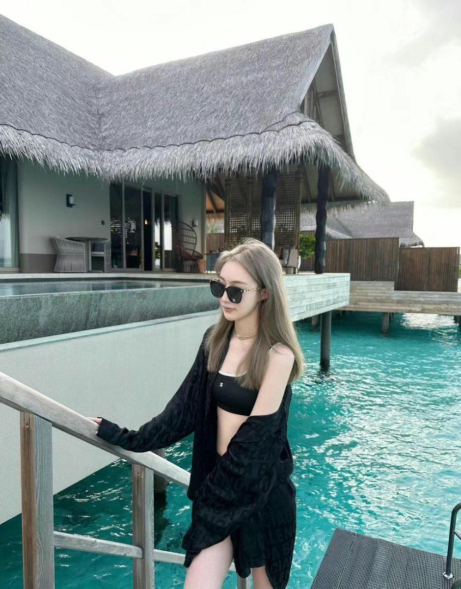 If you lose your tenacious will, difficulties will put chains on you.🥰🥰