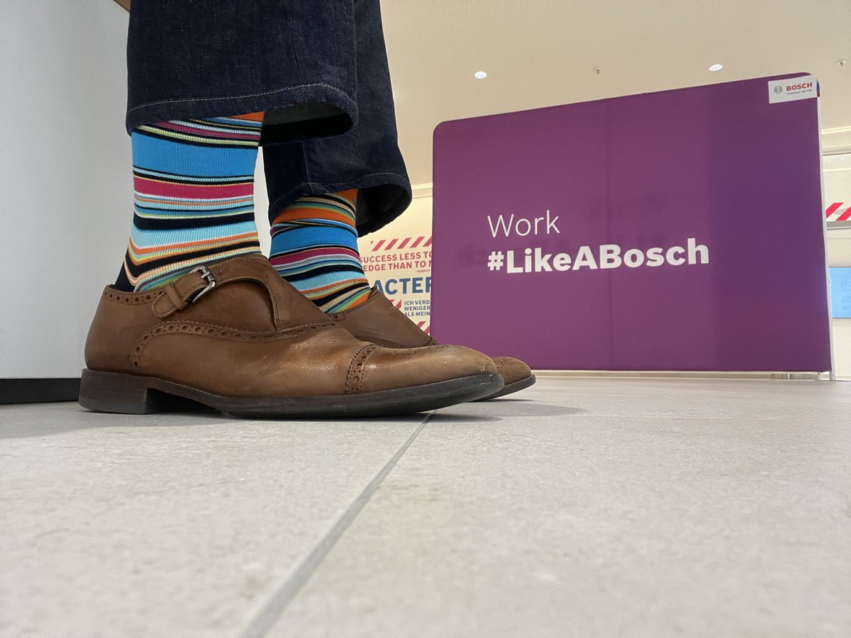 On my todo list for this trip was “pick interesting socks” ✅ 🧦
