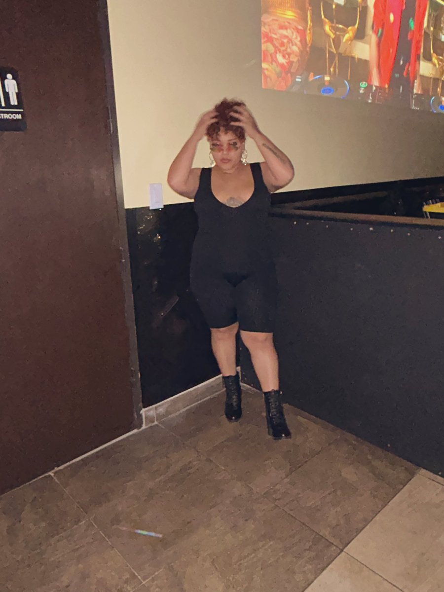 MAHAYLA000's tweet photo. @aPrettyBully 210 ready to be. Back at my happy weight 175 , 5’3 yall check out my sexy ass pictures and music 

https://t.co/Y3PXofq0dR https://t.co/CdVrlGW5rs