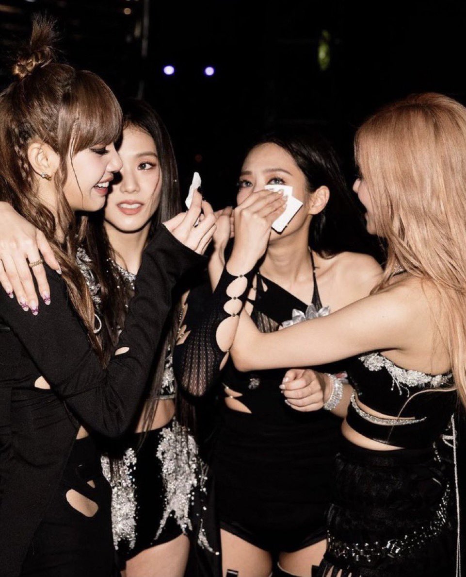 JENNIE_1619's tweet photo. 私がBLACKPINKを好きな理由のひとつ https://t.co/GMdF6HdEoZ