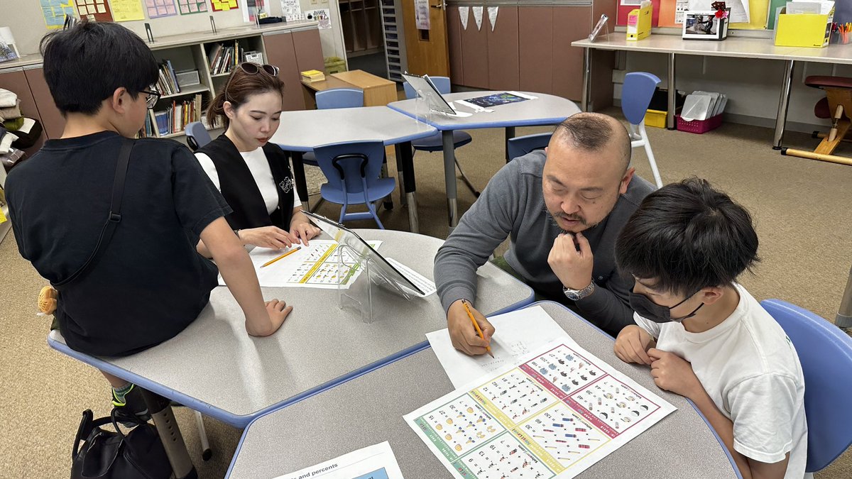 NISGrade4's tweet image. #CelebrationOfLearning Math Station: stumping our family members with some #solvemoji problems. Those hard problems were meant to be challenging and they definitely were! Hint: 🌯=10