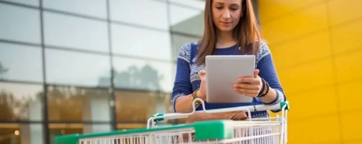 ManushGalvan's tweet photo. 👾 La Inteligencia Artificial (IA) está cambiando la forma en que los consumidores toman decisiones de compra, con mayor atención a las variables de sostenibilidad.  #InteligenciaArtificial #Sostenibilidad #ComportamientoDelConsumidor #Compra #Empresas 

https://t.co/NU0cgKNmCf https://t.co/yOv0HiBriK