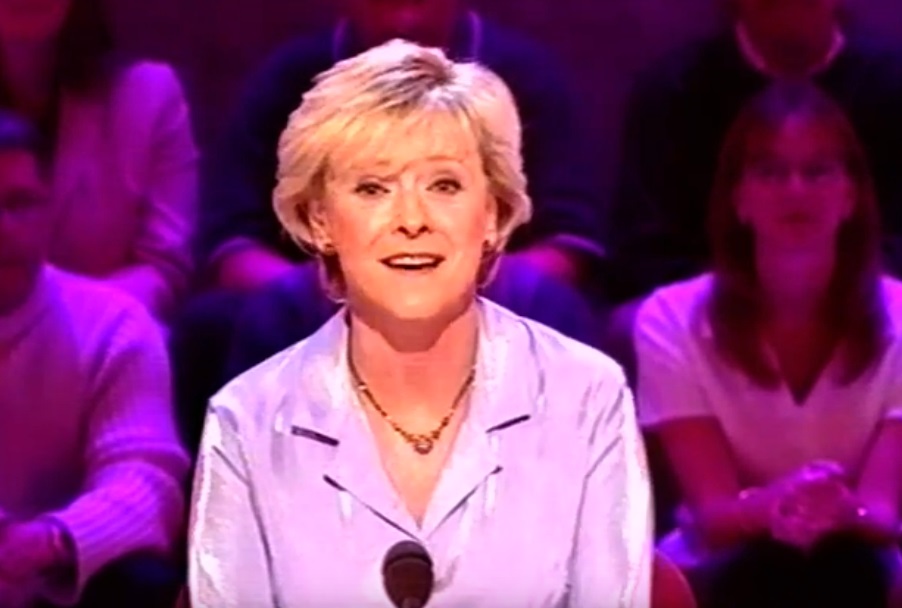 A Happy Biirthday to Sue Barker who is celebrating her 67th birthday today. 