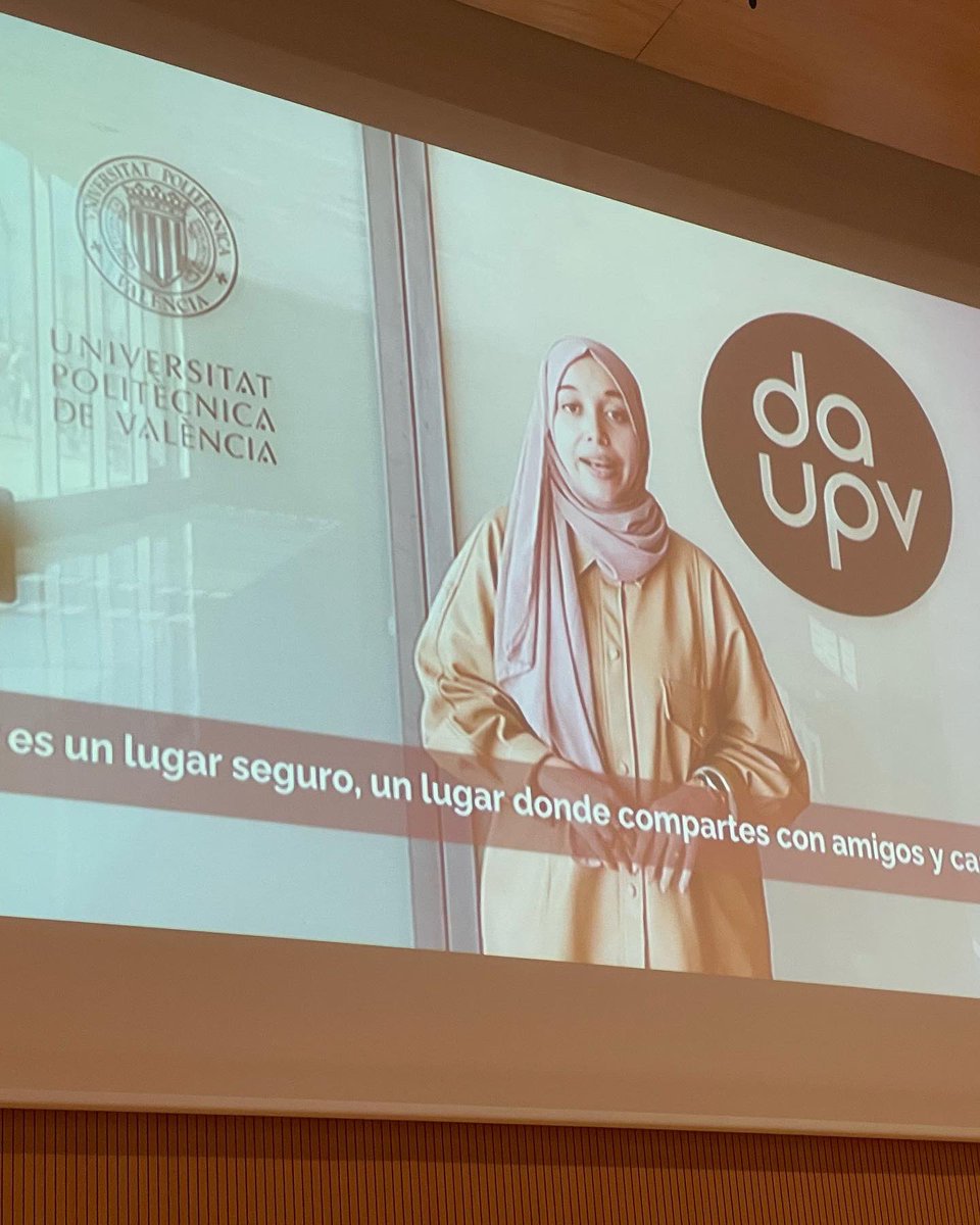 defensorUPV's tweet photo. Anoche se celebró el XX aniversario de la CREUP con la presencia del ministro de universidades Joan Subirats. Gracias a todos los estudiantes que con esfuerzo e ilusión, han hecho posible que nuestra universidad sea cada vez mejor @daupv @UPV @CREUPCREUP @UniversidadGob @cedu_ES https://t.co/x37vwwVeyZ