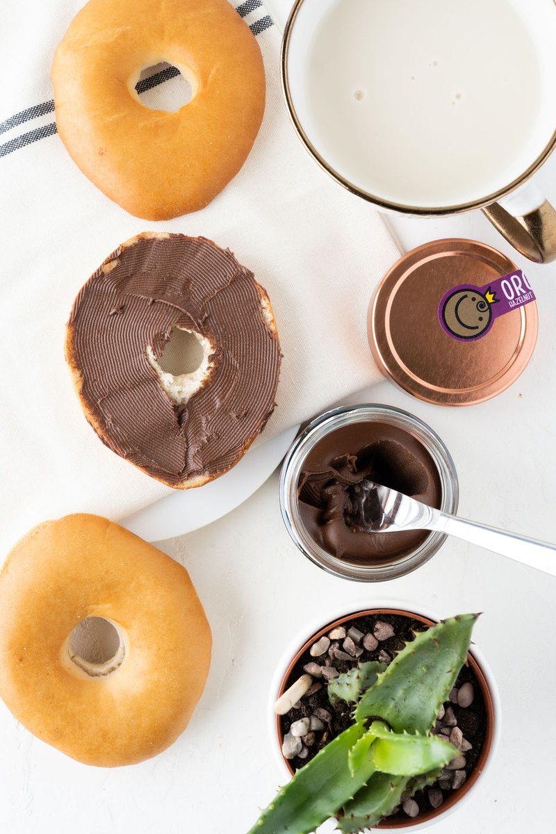 befabalous's tweet photo. High in #protein, low in #sugar - the perfect start to your Wednesday! 😋

Buy our chocolate spread here: https://t.co/UcEBWp9qIq

#befabalous https://t.co/hjTWEgYOsf