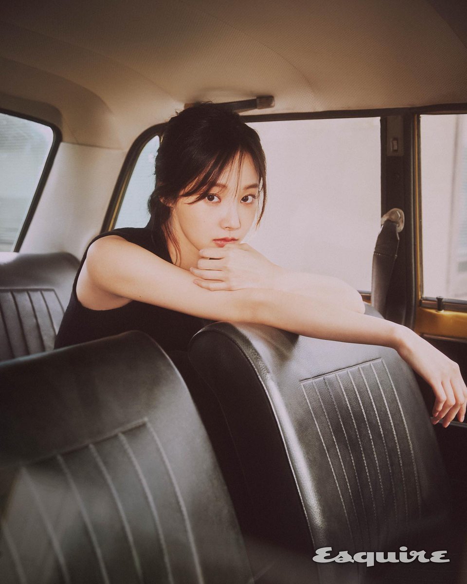 yeonwoo_actress's tweet photo. 𝐘𝐞𝐨𝐧𝐰𝐨𝐨 𝐱 𝐄𝐬𝐪𝐮𝐢𝐫𝐞𝐊𝐨𝐫𝐞𝐚

Yeon Woo's pictorial with Esquire has been released! Like the og post on IG 💜
🔗https://t.co/Y0KiKbKyyF
#연우 #ヨヌ #yeonwoo  #9atoent #YeonwooxEsquireKorea #JinYeonah https://t.co/dBwVZpk99Y