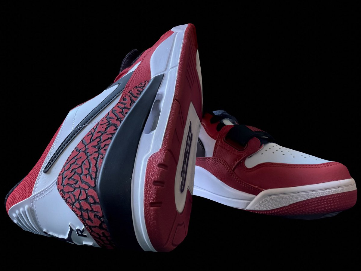 TRNIO's tweet photo. More renders of @mosworld 3D scans 🤩
These are his @nike Jordan Legacy 312 Lows.
Scan was captured with Trnio Plus using photo import.
#3dscanning #trnioplus https://t.co/584YWw8xQV