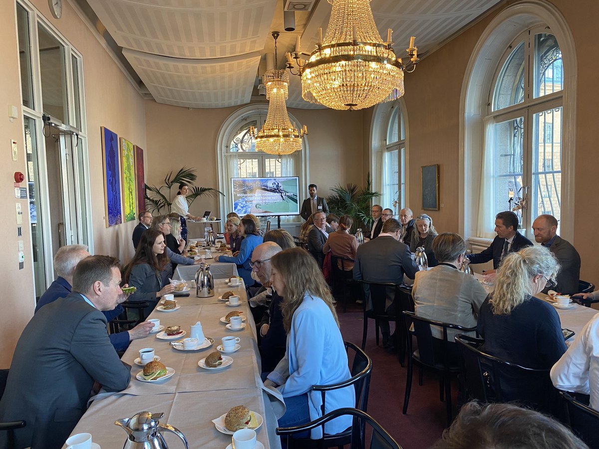 Seminarium i riksdagen om vattenkraften och miljöprövningen med <a href="/JohanDasht/">Johan D</a> och <a href="/alemdar_anja/">Anja Alemdar</a> mfl. Följ live här: eur02.safelinks.protection.outlook.com/ap/t-59584e83/…