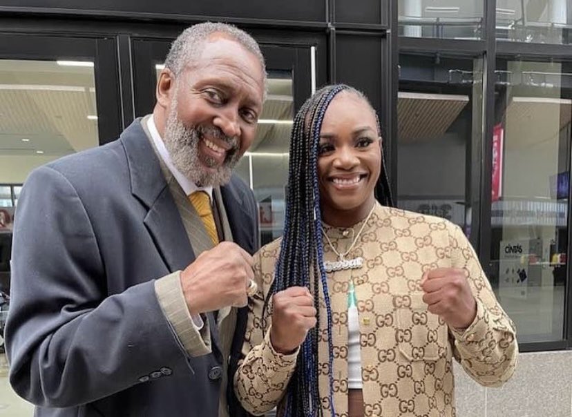 .@Claressashields 🇺🇸 Vs @gabrielsboxing1 🇨🇷 Press Conference yesterday in Detroit, USA 👊

Undisputed Middleweight Championship 
📍 Little Caesars Arena, Detroit
🗓️ 3rd June
📺 @DAZNBoxing 

📸 @Myartmyrules 
& Claressa with Thomas Hearns from Claressa’s Instagram