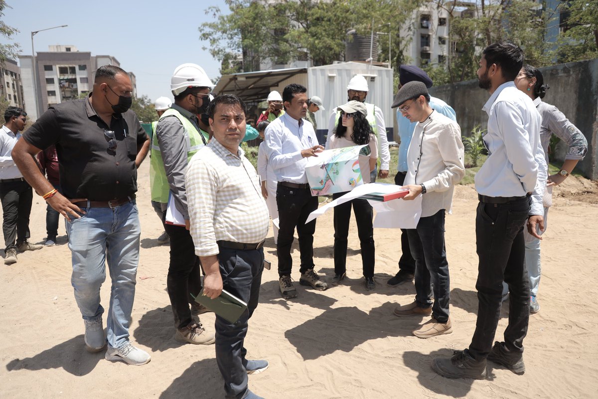 BiodiversitySMC's tweet photo. A high-level delegation of officials from the National Institute of Urban Affairs (NIUA), the French Development Agency (Agence Française de Développement) and the European Union visited Surat’s #CITIIS project “#BiodiversityPark” sites https://t.co/qHLCADHiLT