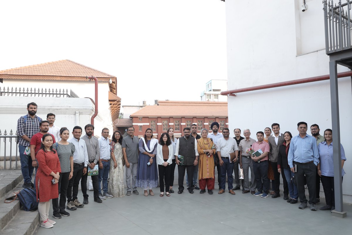 BiodiversitySMC's tweet photo. They discussed about the project with Hon’ble Municipal Commissioner Ms Shalini Agarwal, Surat Smart City CEO and other officials of #SMC #Biodiversityparksmc #suratsmartcity https://t.co/0V8SC8GIAI