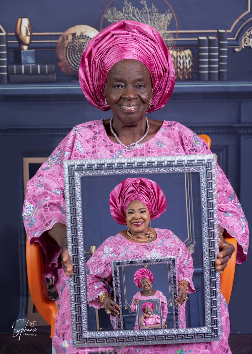 Mobolanle's tweet image. ❤️❤️❤️❤️

#fourgenerations