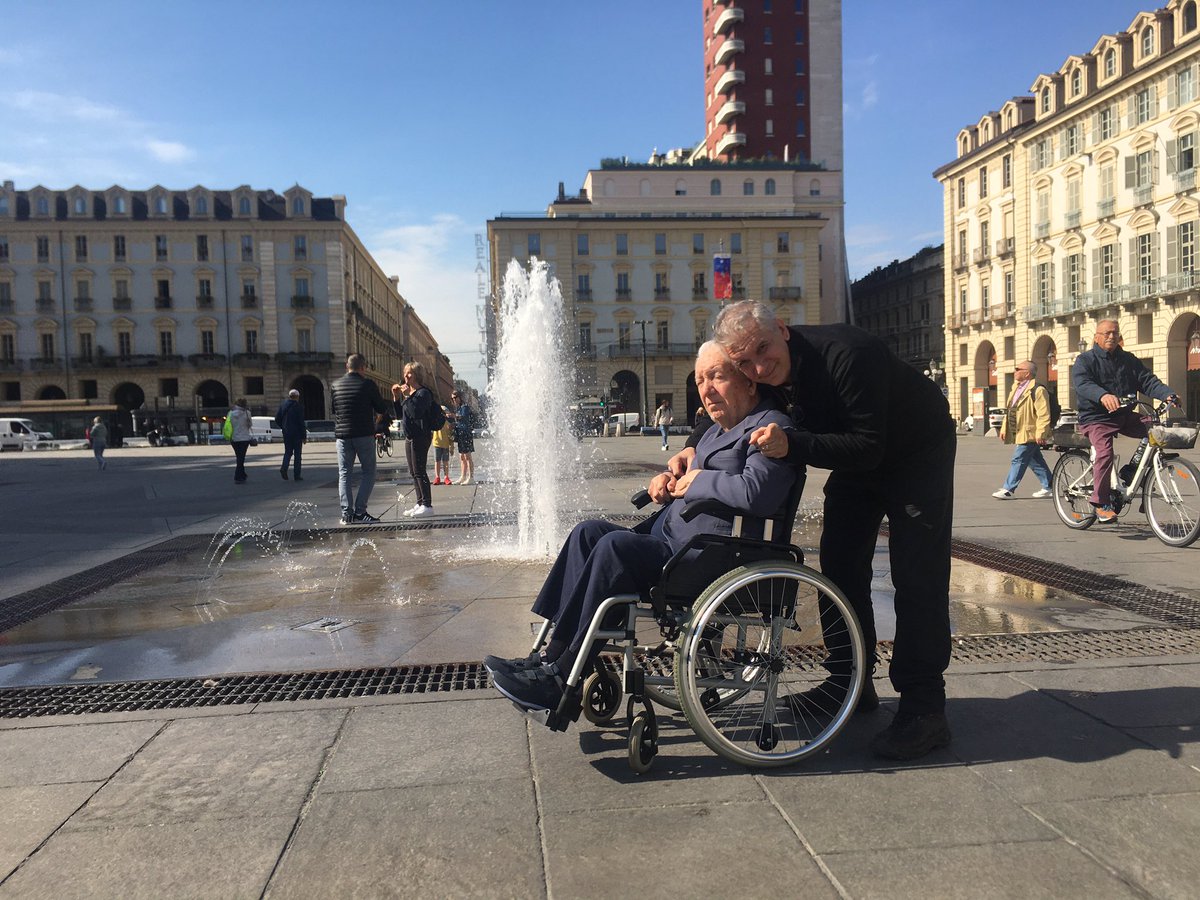 GuidoCarli's tweet photo. A spasso per Torino https://t.co/gE6eM0lCAR