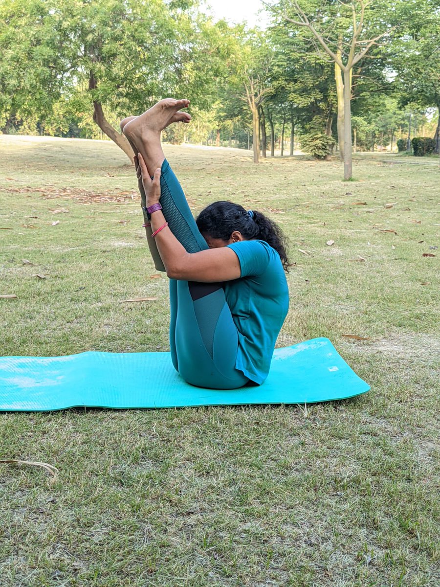 nutanamar's tweet photo. 30 minute yoga, 4 KM Walk
योग हमारी कमियों पर प्रकाश डालता है
खामियां दूर करने का रास्ता तलाशता है
@FitIndiaOff
Insta: https://t.co/XUkDiZO5vh
#FitIndiaMovement #FitIndia #NutanRunning #LucknowRunner #LucknowRoadRunner #UltraRunner #Yoga #yogaeverydamnday #yogalove https://t.co/X8tOew3rQR