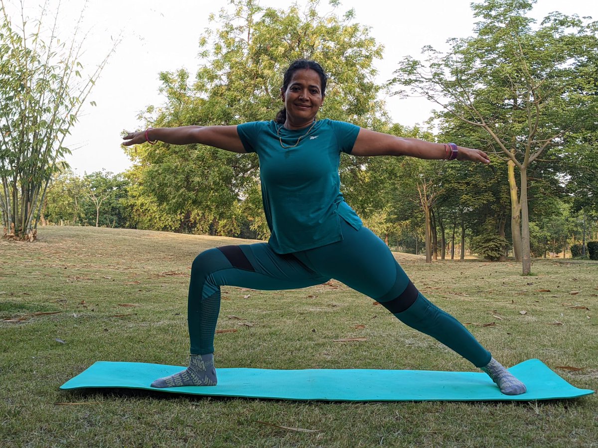 nutanamar's tweet photo. 30 minute yoga, 4 KM Walk
योग हमारी कमियों पर प्रकाश डालता है
खामियां दूर करने का रास्ता तलाशता है
@FitIndiaOff
Insta: https://t.co/XUkDiZO5vh
#FitIndiaMovement #FitIndia #NutanRunning #LucknowRunner #LucknowRoadRunner #UltraRunner #Yoga #yogaeverydamnday #yogalove https://t.co/X8tOew3rQR
