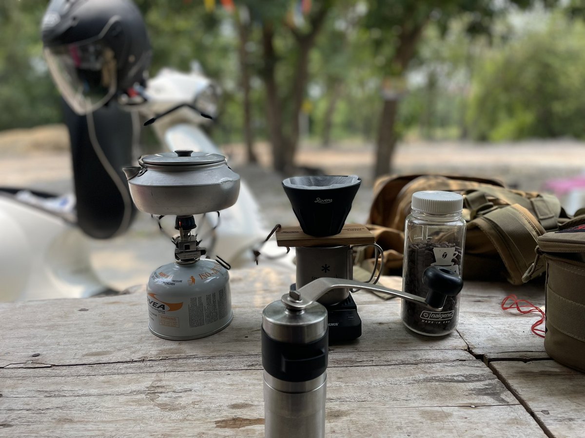 6996_boy's tweet photo. #coffee #prolex #trangia #camping #camp #nalgene #riverscoffee #snowpeak 🏕️🙏❤️☕️ https://t.co/t1eoRV1xBh