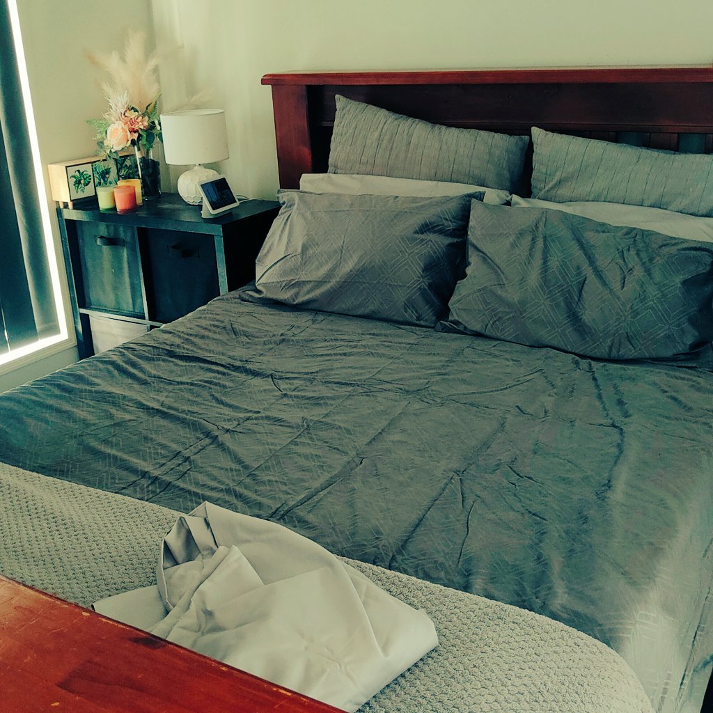 Easilystreams's tweet photo. New sheets to absofuckinglutely ruin 😈💦😜 
Come at me daddy 😉🤤
#gaggingforit #fuckthehaters #imdoingme #andhimtoo #thirsty #newsheets #50shadesofgrey https://t.co/975BefZGM6