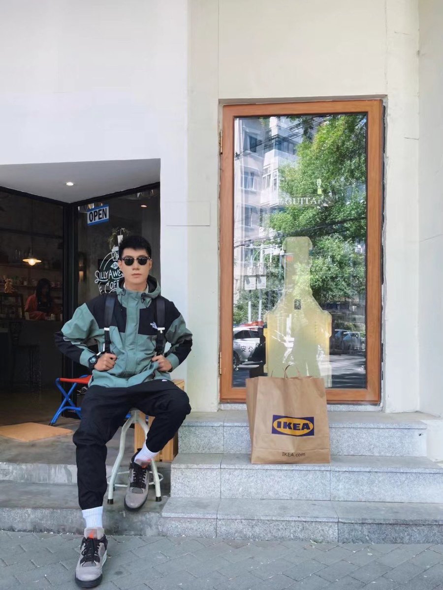 ARENRRR_'s tweet photo. April 🌿🍵 https://t.co/FFHBJWVXoe