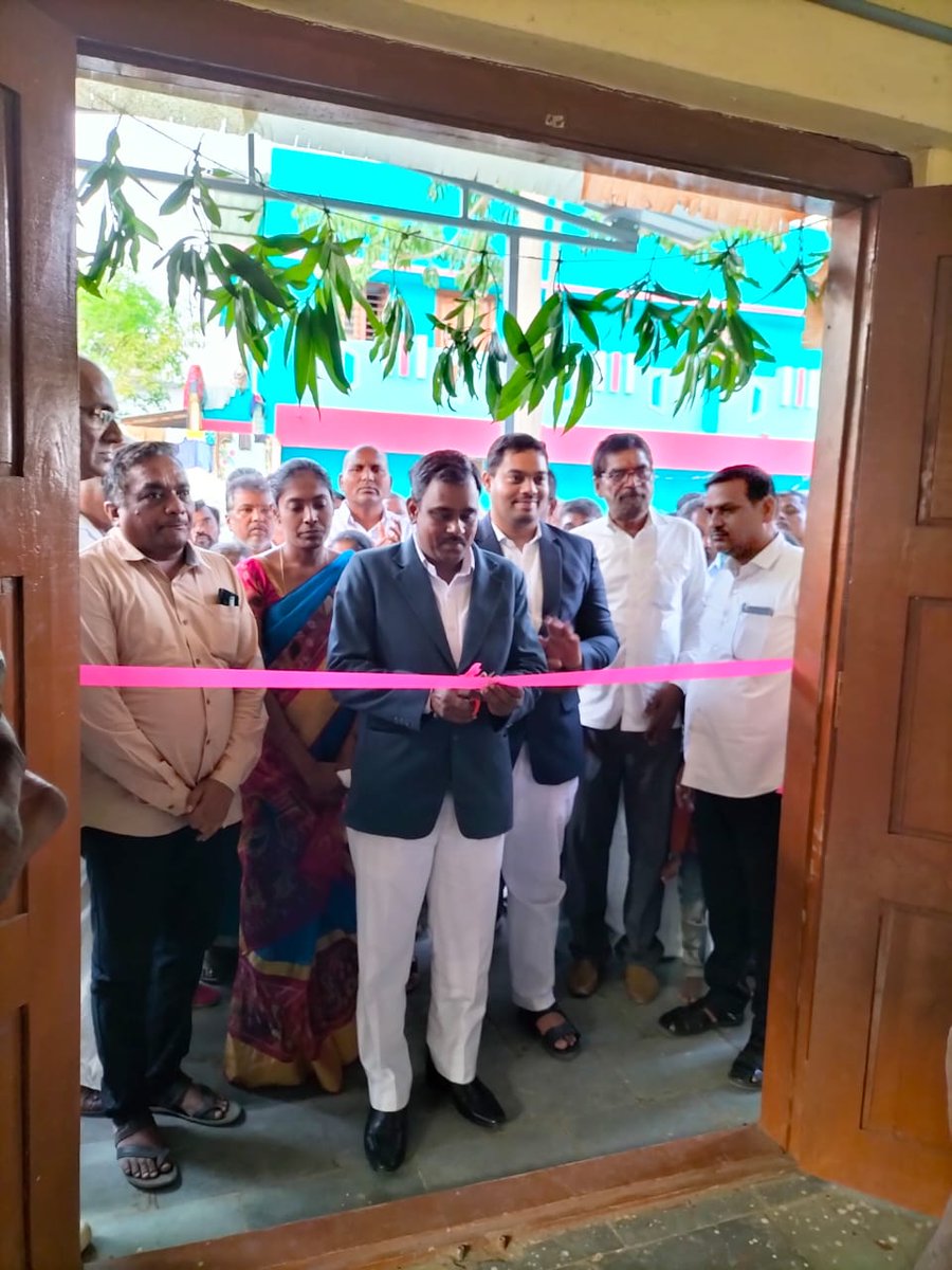 AODhanwada's tweet photo. Agri legal Aid Clinic opening at Singaram RV in NRPT mandal.@SRReddyTRS @MJSudhakar8 @SingireddyBRS https://t.co/xhUFhYIoUw