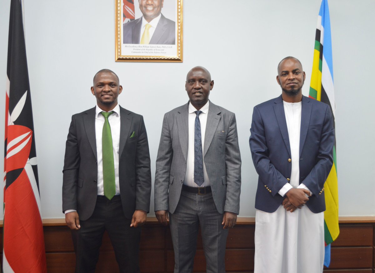 TourismKE_'s tweet photo. PS Tourism John Ololtuaa has this morning met Mr. @Ni_Zakaria and Mr. Abdinoor Osman who paid him a courtesy call at the office. They discussed issues of #tourism investment and promotion esp. the #Halal tourism destinations to attract more tourists in that segment
#tembeakenya https://t.co/sNUmPIyMM0