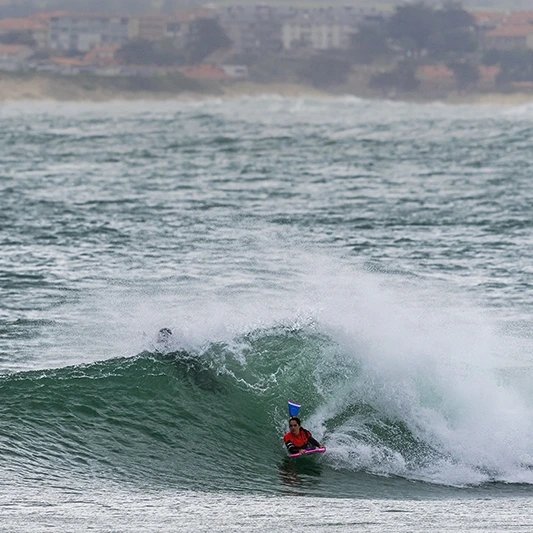 surfcanallave's tweet image. Bien de izquierda y derecha. 

#bodyboard #bodyboarder @annittaa06 #sardinero #santander @sony.espana #photobodyboard @surferrulemag #phototheday @fedcantabrasurf
instagram.com/p/CrNSxkZIBxC/…