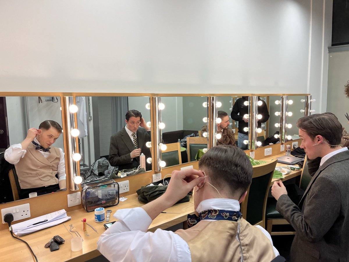 Dickens_Theatre's tweet image. Tune in to @weareSFM Stafford FM radio this morning to catch our director Ryan chatting to Stu about REVISION ON TOUR. We’re super excited to be bringing #JekyllandHyde to @Staff_Gatehouse next week! #theatre  #GCSERevision #GCSEEnglish #edutwitter