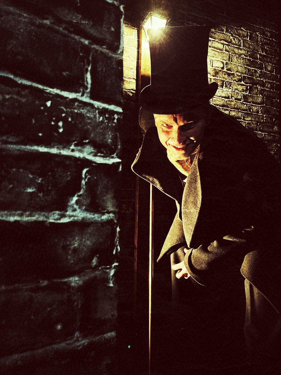 Dickens_Theatre's tweet image. Tune in to @weareSFM Stafford FM radio this morning to catch our director Ryan chatting to Stu about REVISION ON TOUR. We’re super excited to be bringing #JekyllandHyde to @Staff_Gatehouse next week! #theatre  #GCSERevision #GCSEEnglish #edutwitter