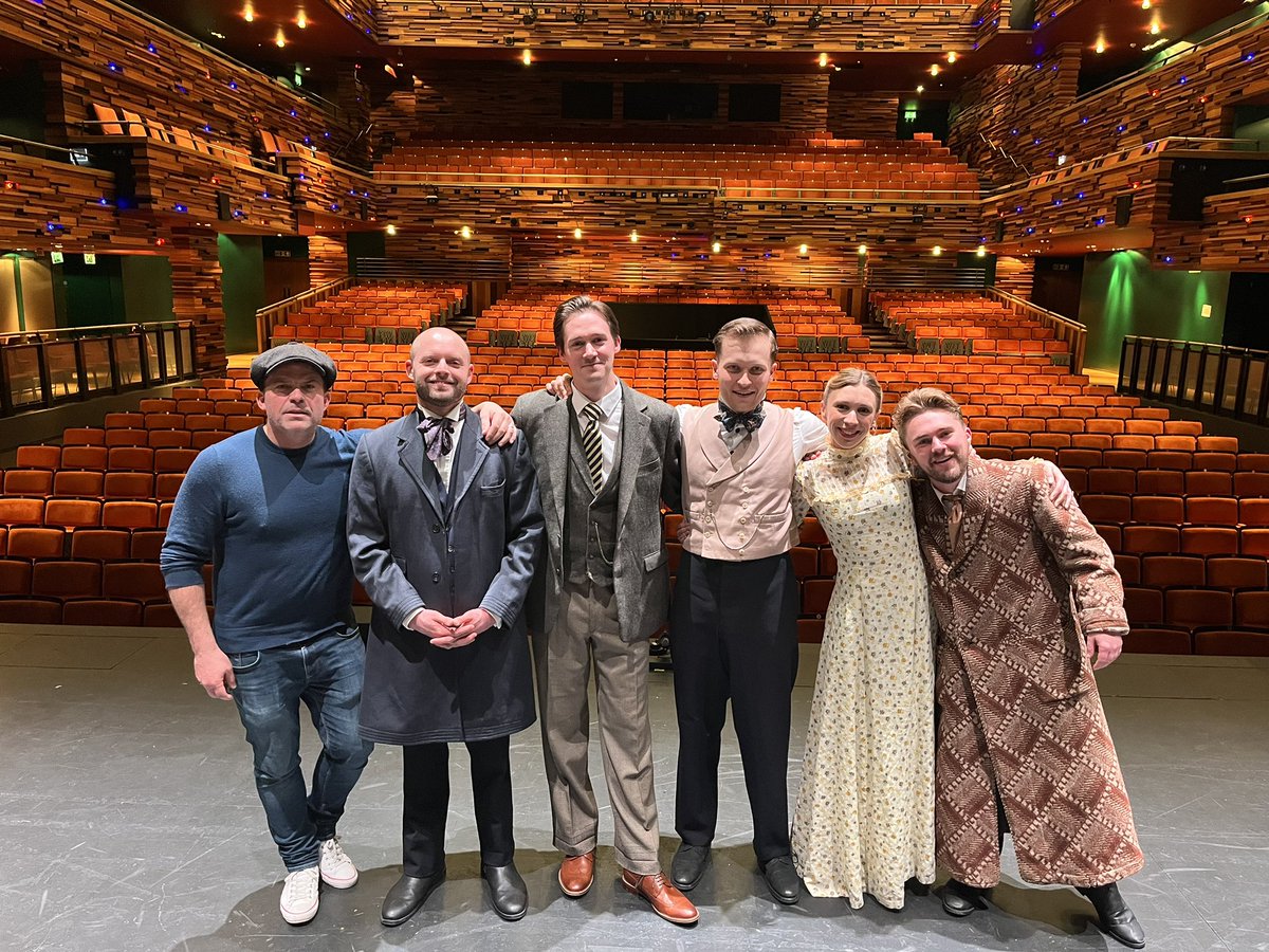 Dickens_Theatre's tweet image. Tune in to @weareSFM Stafford FM radio this morning to catch our director Ryan chatting to Stu about REVISION ON TOUR. We’re super excited to be bringing #JekyllandHyde to @Staff_Gatehouse next week! #theatre  #GCSERevision #GCSEEnglish #edutwitter