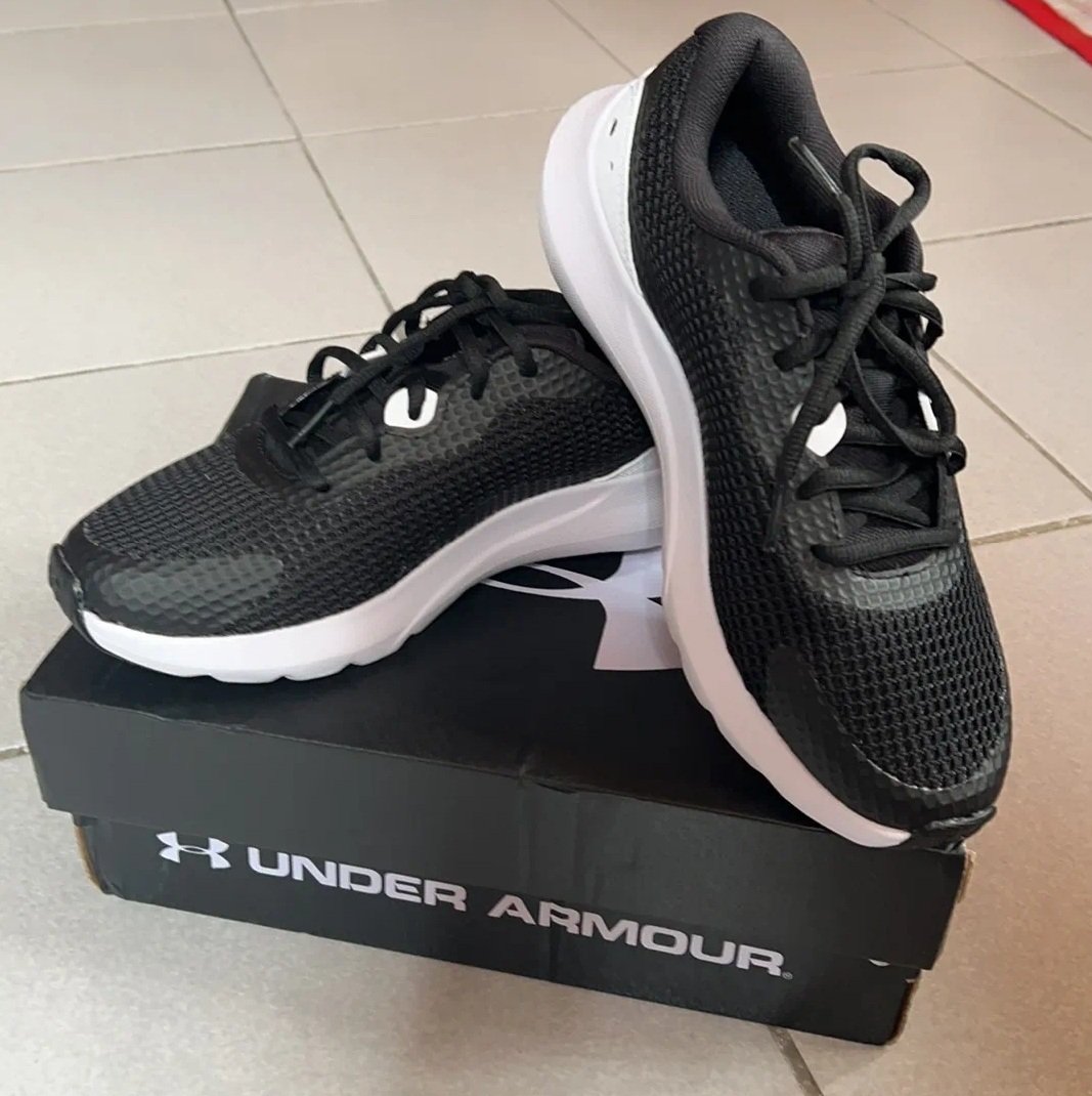 jennybabon7's tweet image. SALE🔥 Authentic Under Armour UA W Surge 3 for Women - Black/White/White #UnderArmourPH #sneakerph
📏size| 6US to 9US
📦cash on delivery
🚚free delivery
🛒Buy now for P2,695.50 only 👇
s.lazada.com.ph/s.hXgVq?cc
