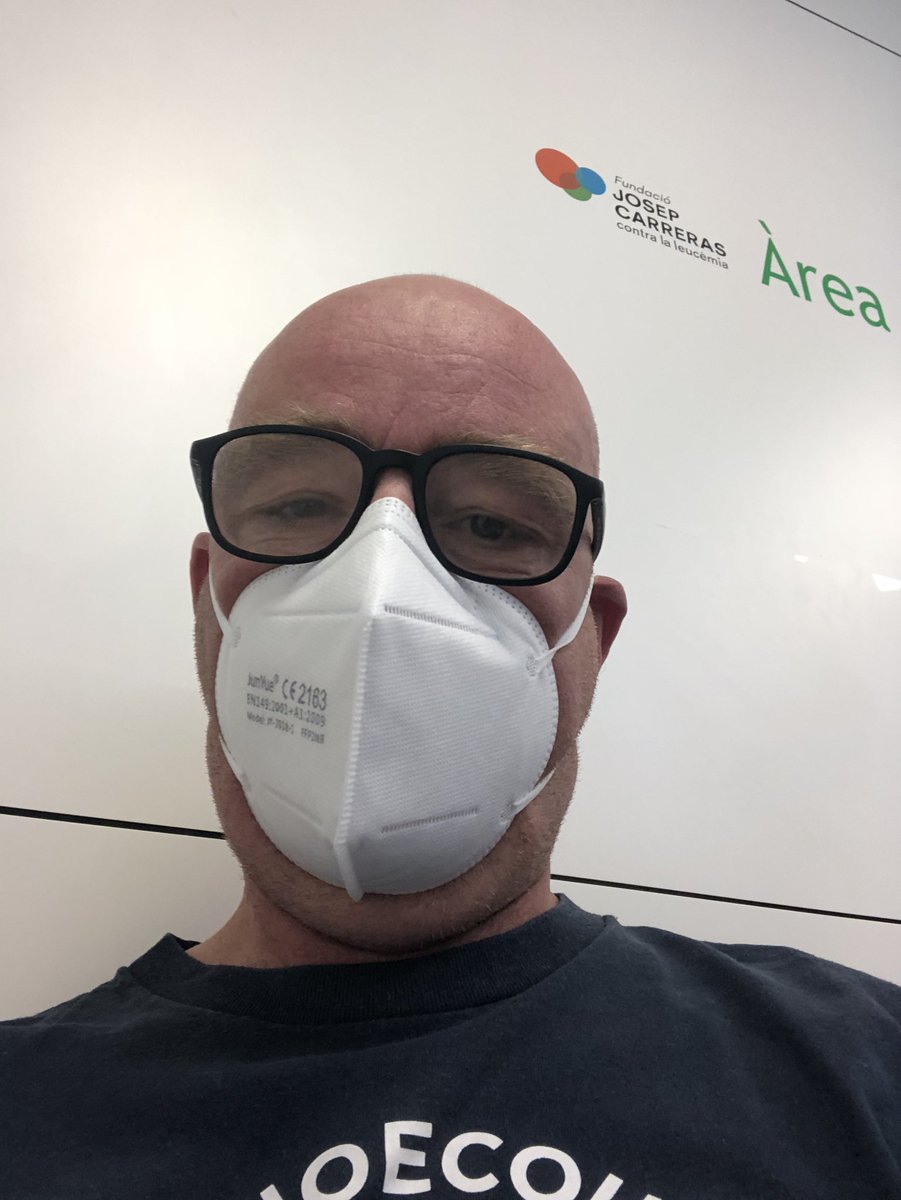 albertpaluzie's tweet photo. Un altre dia al @hospitalclinic per fer les darreres proves pel que ha de venir d’aquí uns dies. A poc a poc van passant els dies, però ja amb moltes ganes que arribi el dia 0.
@fcarreras @hospitalclinic #FuckLeukemia #Fuckcancer #Som4 #Somunequip https://t.co/WTAPry0hlc