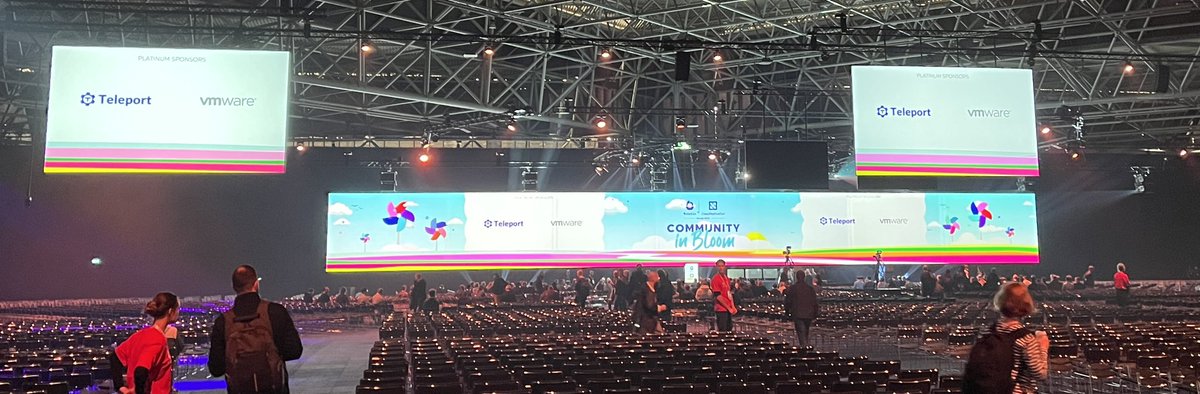 _breyer's tweet photo. Excited about the keynote at KubeCon in #amsterdam #techinnovators #kubecon2023 #cncf #mercedesbenz #kubeconmercedesbenz https://t.co/ilKPtQejcK