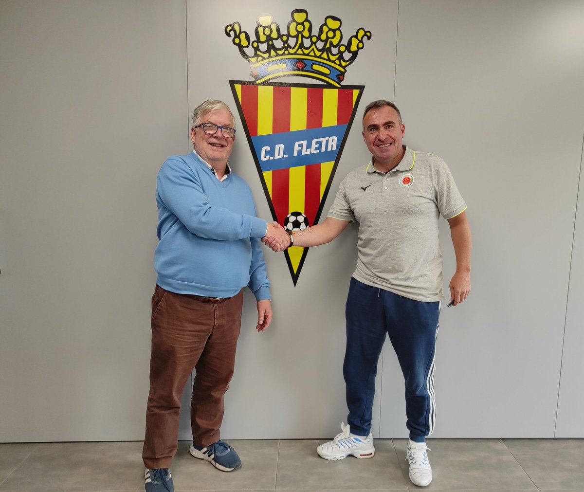 fleta_cd's tweet photo. 📢 NOTICIA 📢

Queremos dar la bienvenida a Rubén Ramo.
Él se hará cargo de la dirección deportiva del club.💪🏻

Bienvenido a la familia fletica!!!⚽ https://t.co/PYz1PJzSjJ