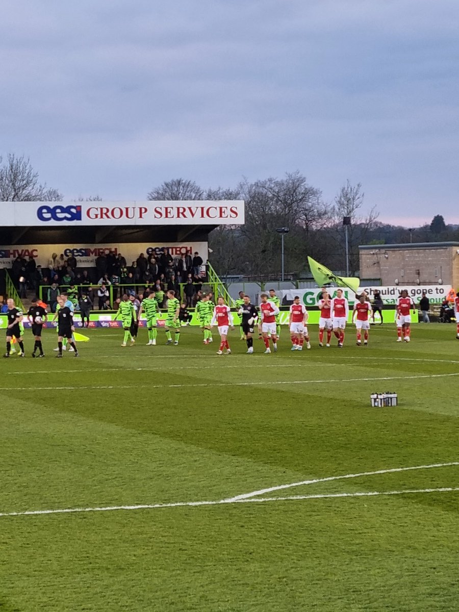 Embark_CSR's tweet image. Great visit to @FGRFC_Official by the #EmbarkCSR team on behalf @dmuleicester yesterday.

Talking all things #community #sustainability #SDGS and #NetZero.

We also stayed for the match against @ftfc.

#FGR is a fantastic example for all #football clubs 👏