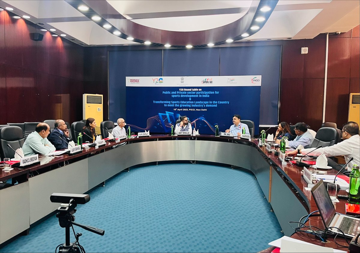 Mr PK Jha, Joint Secretary, <a href="/YASMinistry/">YAS Ministry</a> addresses the Y20 Roundtable on 'Public &amp; Private sector participation for sports development in India' hosted by FICCI and @Manav_Rachna.

@indiasports @manjushakanwar1 <a href="/vijaylokapally/">Vijay Lokapally 🇮🇳</a> @kpmgindia @ashokmalhotra57