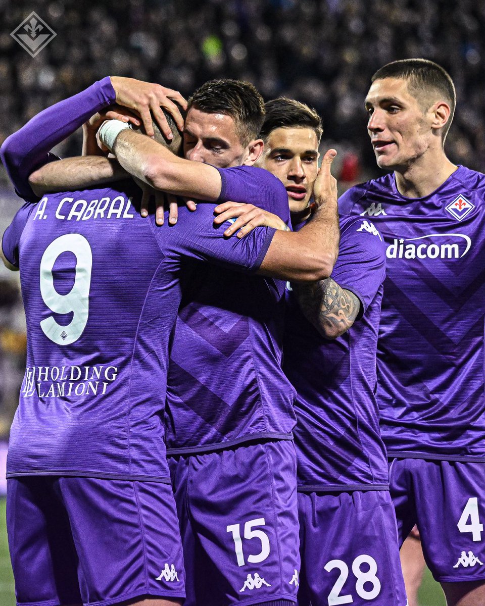 acffiorentina's tweet photo. INSIEME. 💜

#ForzaViola #Fiorentina #ACFFiorentina https://t.co/YwXnzJWdIG