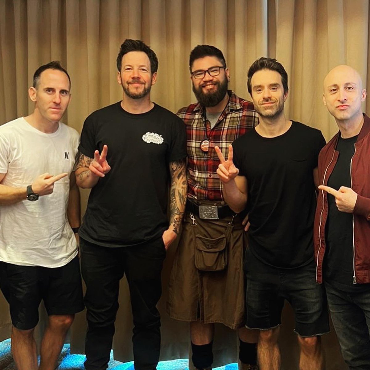 Magic899's tweet photo. Roundup of our guests! Check us out on Facebook and Youtube for more #MagicExclusives! ✨

https://t.co/8yrccORYkM https://t.co/sQGg9EEaiH