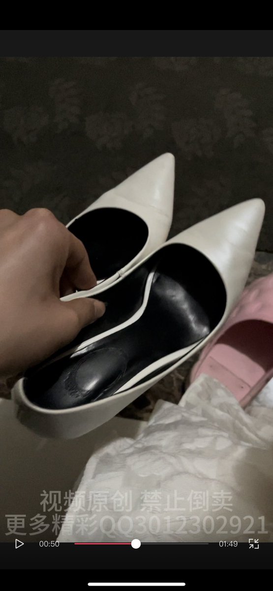 有点小癖好 on Twitter: 热乎乎 扫楼打胶 高跟鞋 尾随打胶 原味鞋子 恋物癖