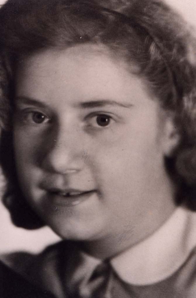 AuschwitzMuseum's tweet photo. 19 April 1926 | A German Jewish girl, Gretl Sonnenberger, was born in Schweinfurt.

In 1943 she was deported to #Auschwitz. She did not survive. https://t.co/UxOO7tfO8v