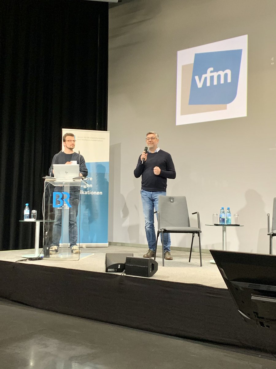 vfm_online's tweet photo. Der letzte Tag der #vfmTagung beginnt mit dem Vortrag „Ein Unternehmensarchiv für das Deutschlandradio“ von Julius Emmel und Jörg Wehling (Deutschlandradio, Berlin) https://t.co/eTSOFWgzzb