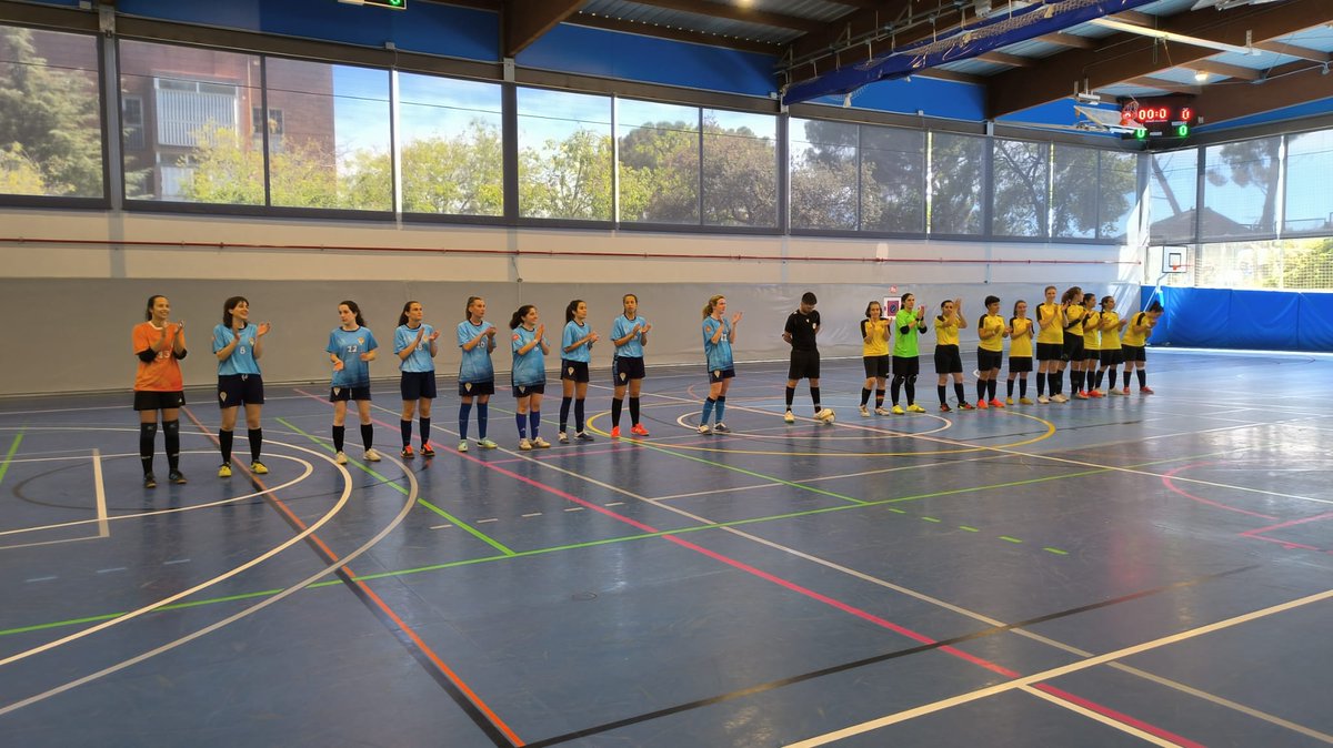 AEEINSM's tweet photo. ⚽️ #RESFSFEDE #SeniorAFSF 1-2 Estel Vallseca. Dominem el partit i no abaixem el ritme ni la concentració. Ens avancem, però una mala transició defensiva i un error en sortida de pilota provoquen les dues ocasions de l’altre equip. Continuem demostrant un joc molt fluid. #AEEINSM https://t.co/UG41gSmSBk