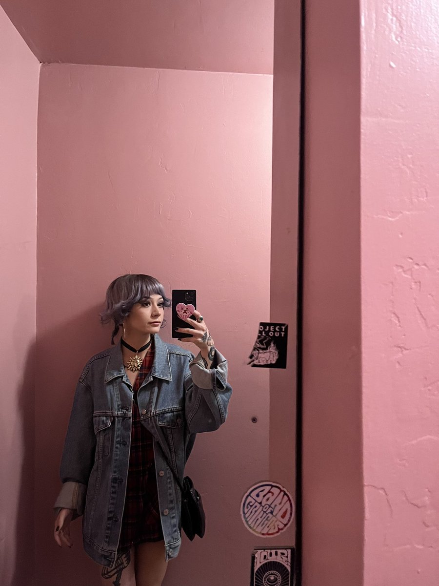 the_killingjar's tweet photo. soft reveal of my hair https://t.co/GxDTCKIaYS
