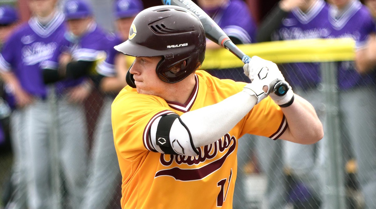 Andy Gravdahl became the all-time hits leader at Concordia-Moorhead and in the process earned a spot, along with 17 other student-athletes, on this weeks <a href="/d3baseball/">D3baseball</a> Team of the Week. Full List: d3baseball.com/awards/team-of… #d3baseball