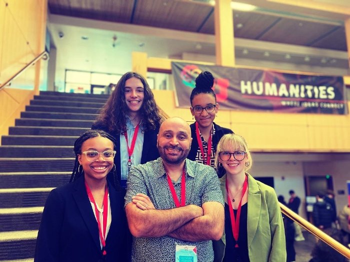 LMSAEagles's tweet image. Congrats Mr.  Fadi Abughoush chosen for QFI's Arabic Teacher Excellence Award! - A blind external review for innovative teaching methods and contribution to the field selected the award! 
 edne.tw/n847134