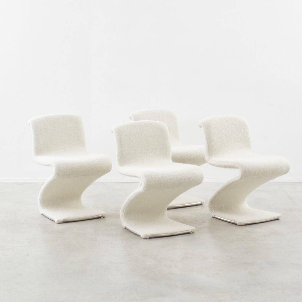 Zzzz

Gastone Rinaldi Set of four ‘Z’ chairs
Rima, Italy, 1970s
(available)

Gastone Rinaldi (1920-2006) was a brilliant designer who also played football for AC Padua and AC Udinese in the 1940s. He took over RIMA, the metal furniture manufacturer found… instagr.am/p/CrN4DFYvP45/