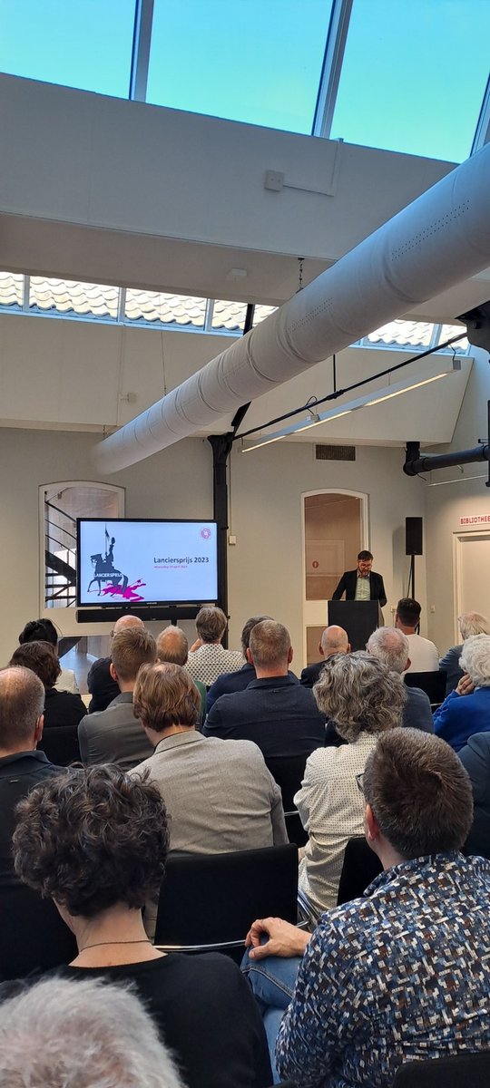 Directeur Jochem Otten trapt de prijsuitreiking van de #Lanciersprijs af