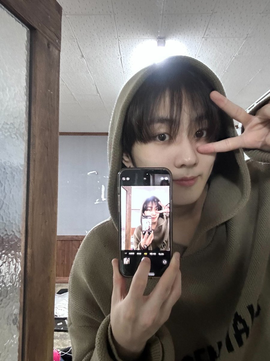 ʏᴊᴡ tweet media