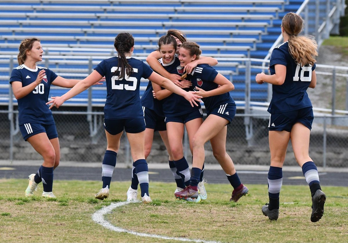HHSGirlsSocce10's tweet image. GAMEDAY! These girls host Holy Innocents at 5:30 tonight. BIG GAME. HUGE. @HHSGenerals @HHStajdevils